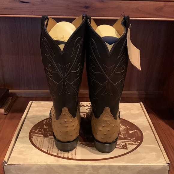 Brand New Lucchese classics boots. Full quill ostrich custom color. Size 13D - Picture 5 of 6